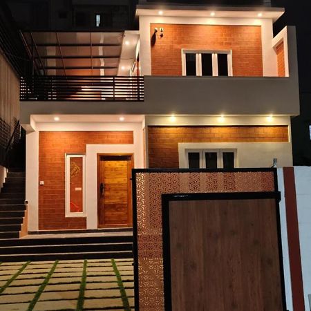 Crimson Villa Puducherry Zewnętrze zdjęcie